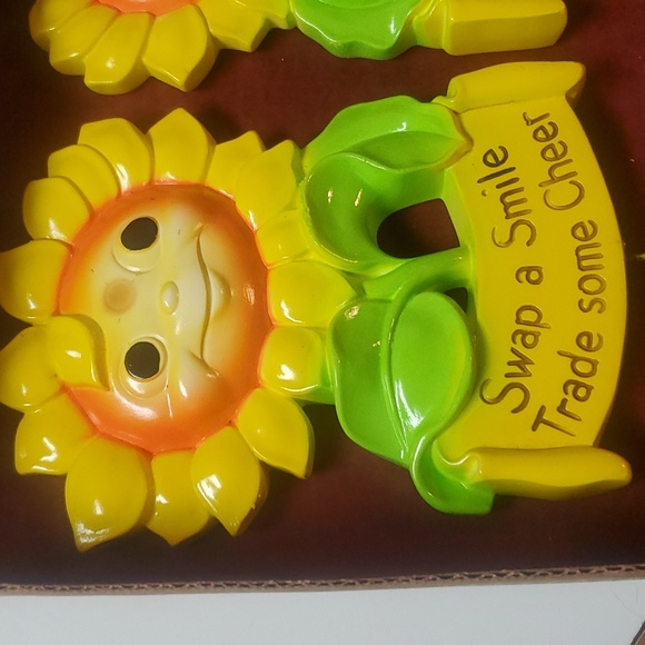 Vintage 1970s chalkware Sunflower pot holder hangers wall art - Picture 6 of 10